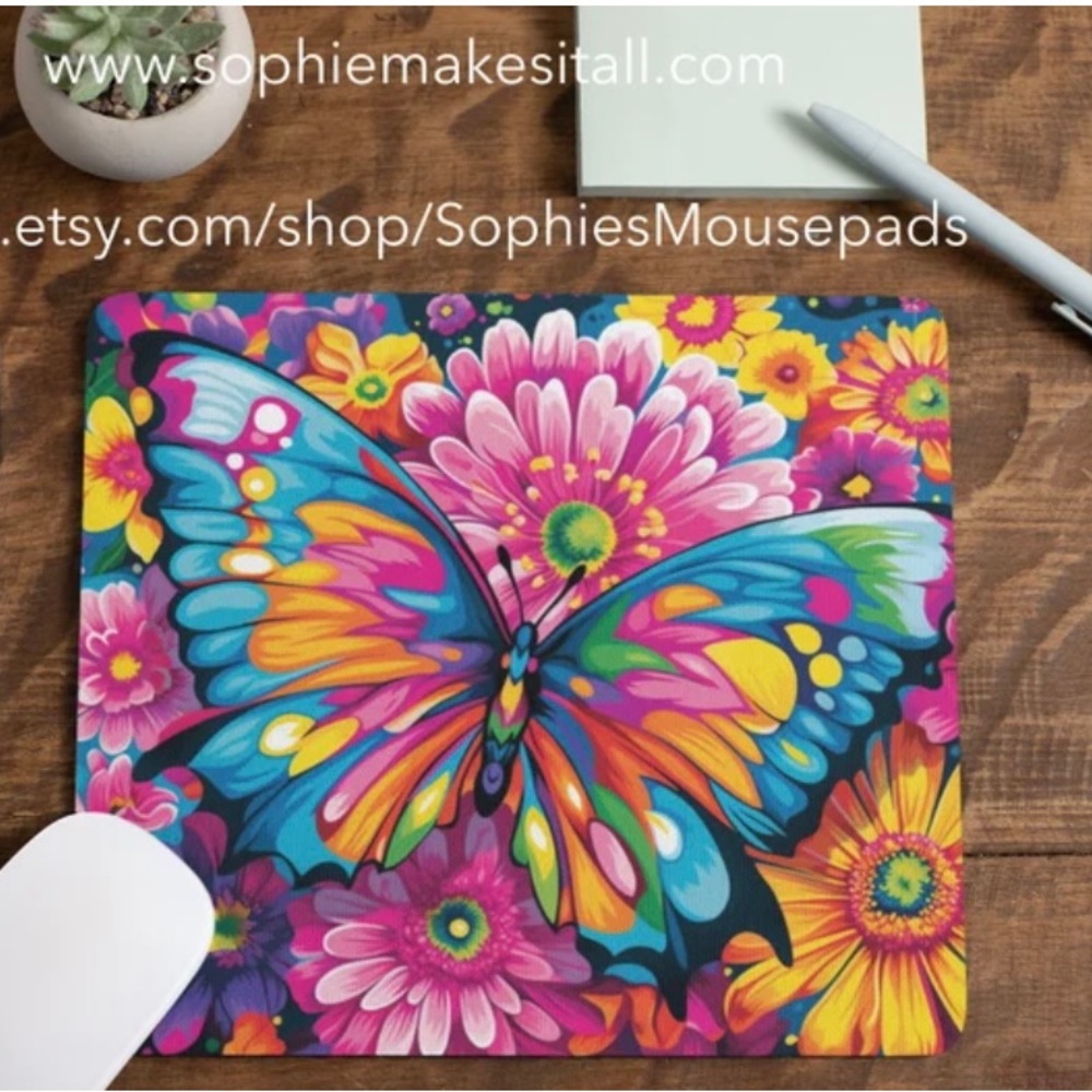 Custom made mouse pad